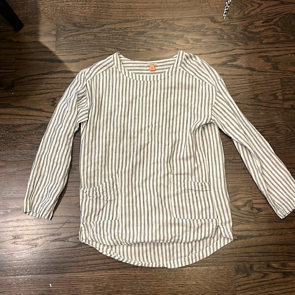 tshirt dress (can be worn as a shirt or if you are shorter a dress)